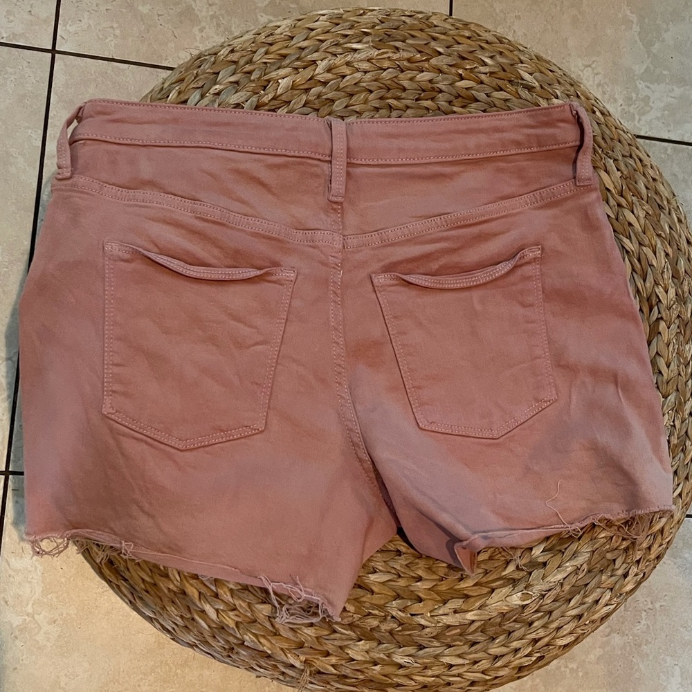 Universal Thread shorts 🩳 - Picture 2 of 3
